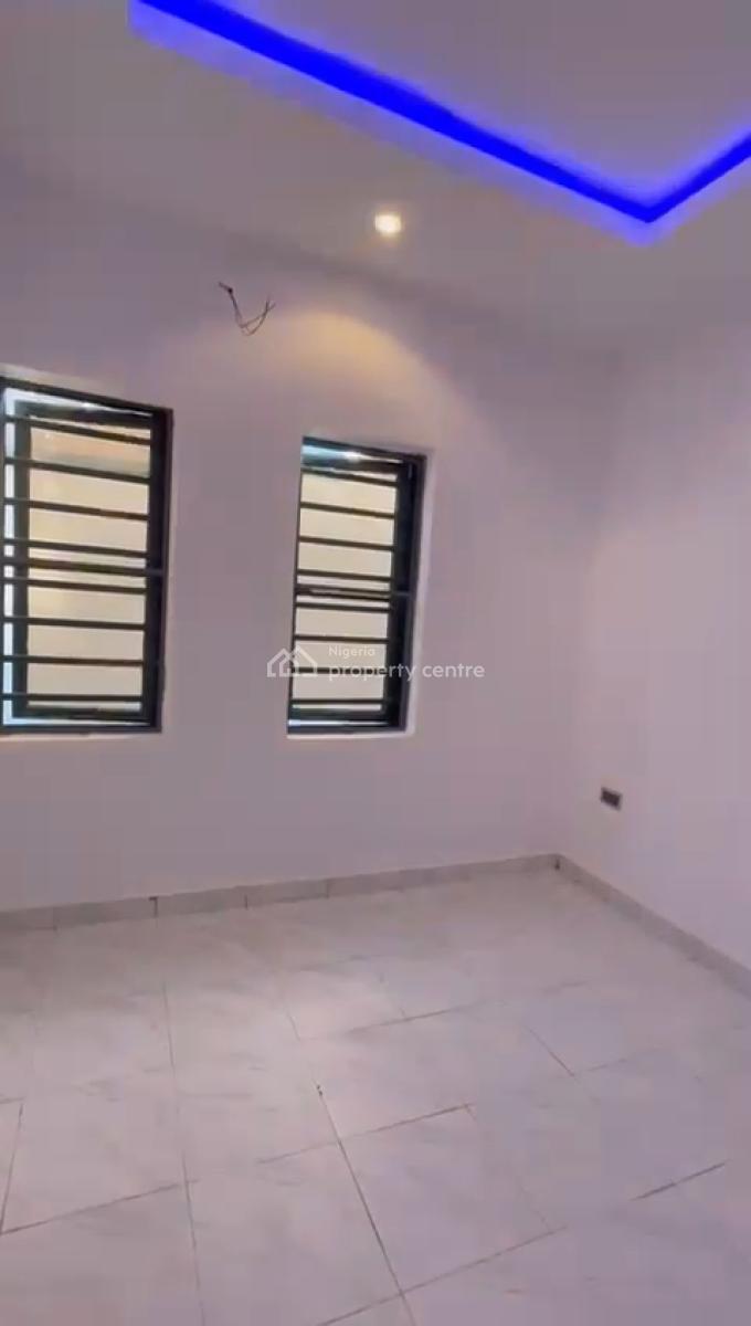 Executive 2bedroom Ensuite, Cement Proximity to Ikeja, Ikeja, Lagos, Flat / Apartment for Rent