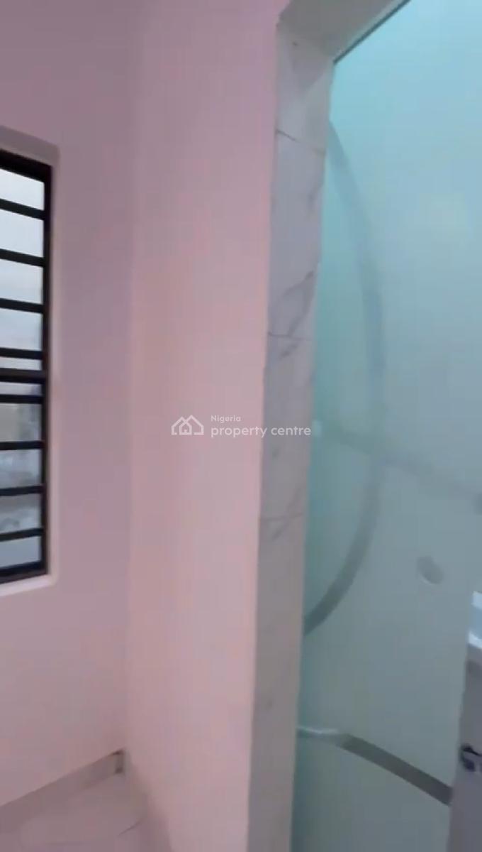 Executive 2bedroom Ensuite, Cement Proximity to Ikeja, Ikeja, Lagos, Flat / Apartment for Rent