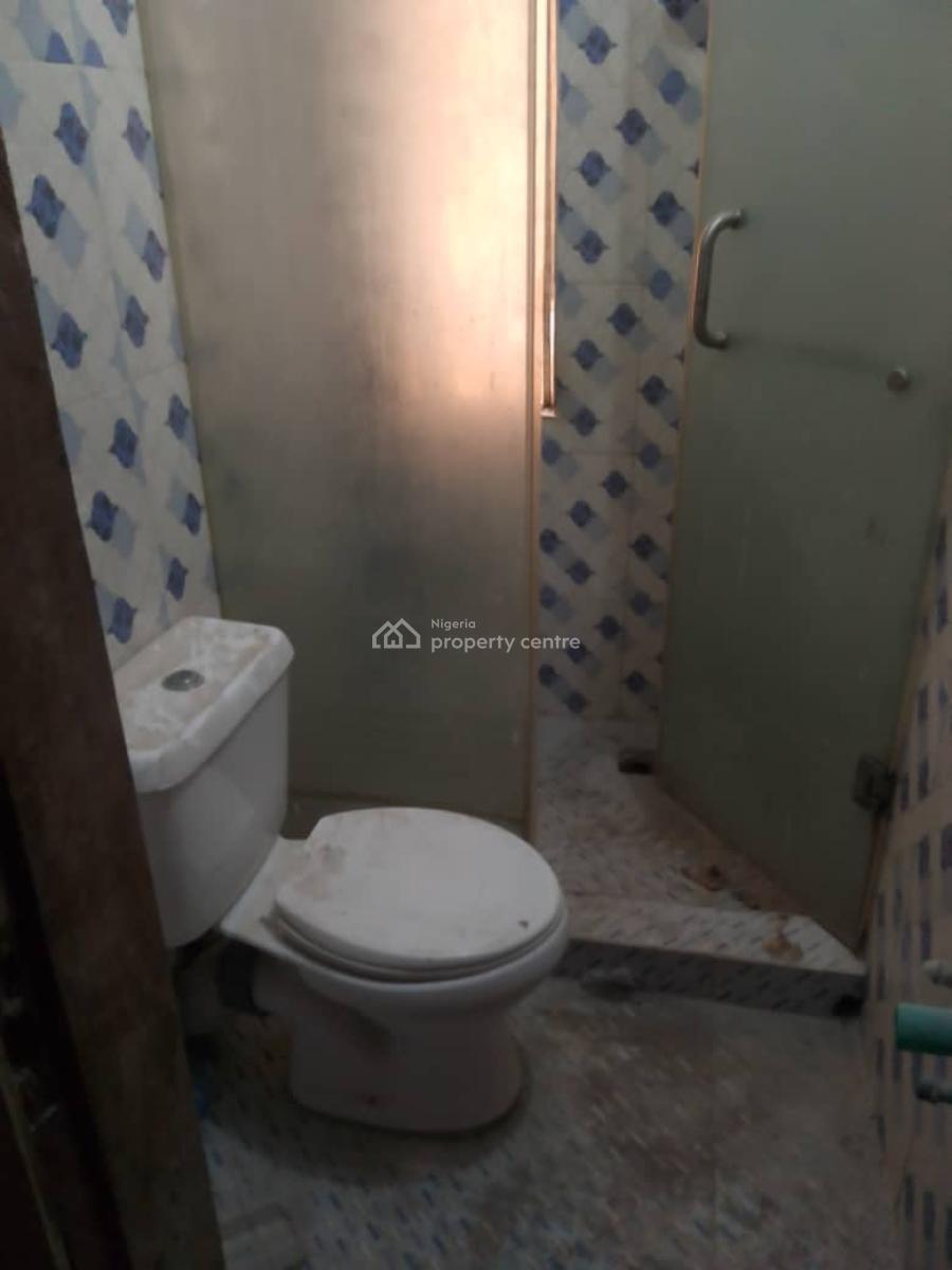 Miniflat Upstairs, Gated Estate Off Orchid Road, Lekki, Lagos, Mini Flat (room and Parlour) for Rent