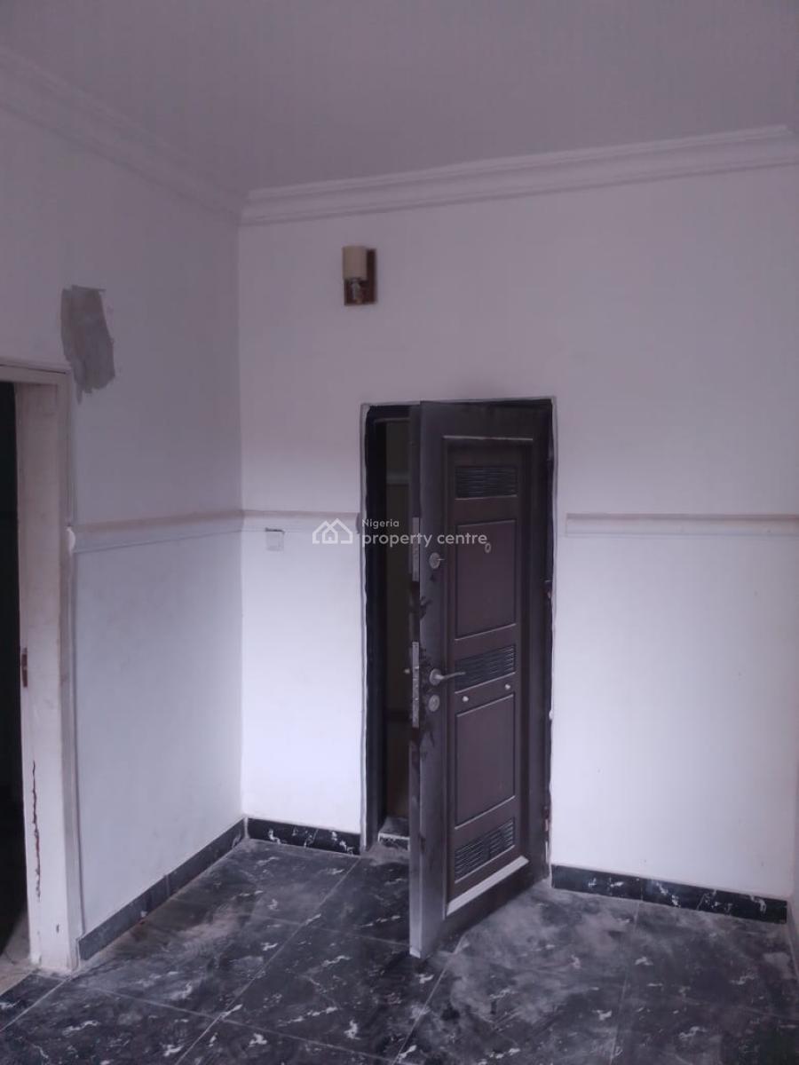 Miniflat Upstairs, Gated Estate Off Orchid Road, Lekki, Lagos, Mini Flat (room and Parlour) for Rent