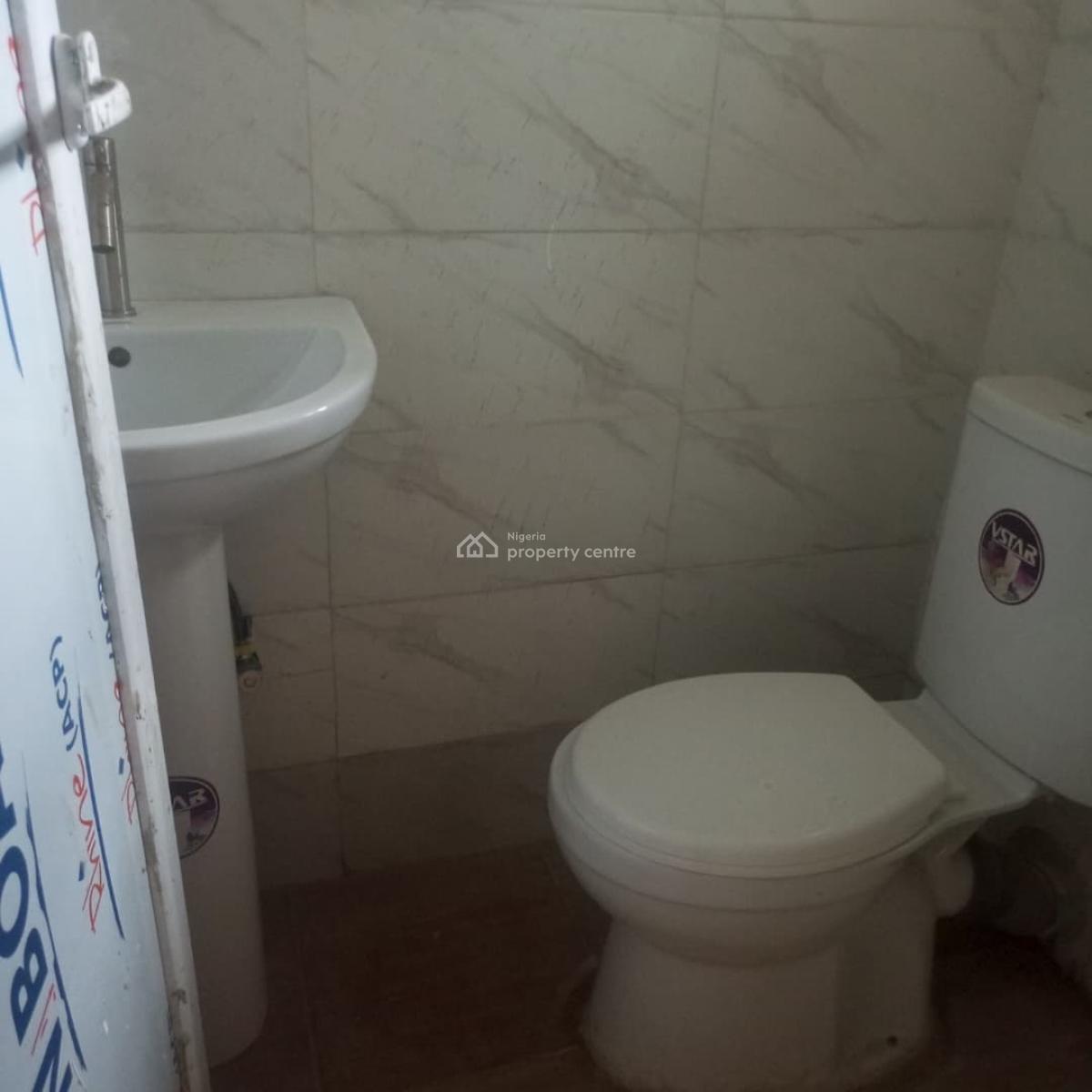 Sharp and Serene 2bedroom Flat, Lekki Conservation, Lekki, Lagos, Flat / Apartment for Rent
