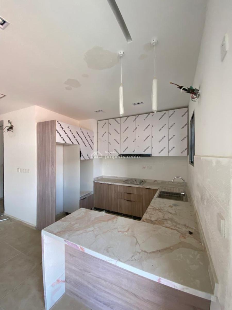 Astonishing 2 Bedroom Apartment in a Serene Neighborhood, Ologolo, Lekki, Lagos, Flat / Apartment for Sale