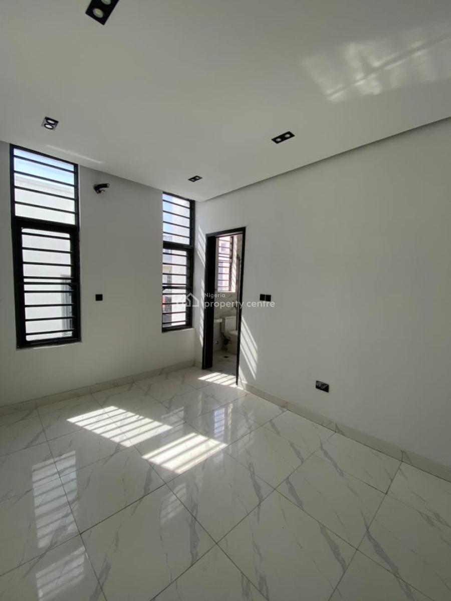 Exquisite Newly Built 2 Bedroom Apartment in a Nice Neighborhood, Ologolo, Lekki, Lagos, Flat / Apartment for Sale
