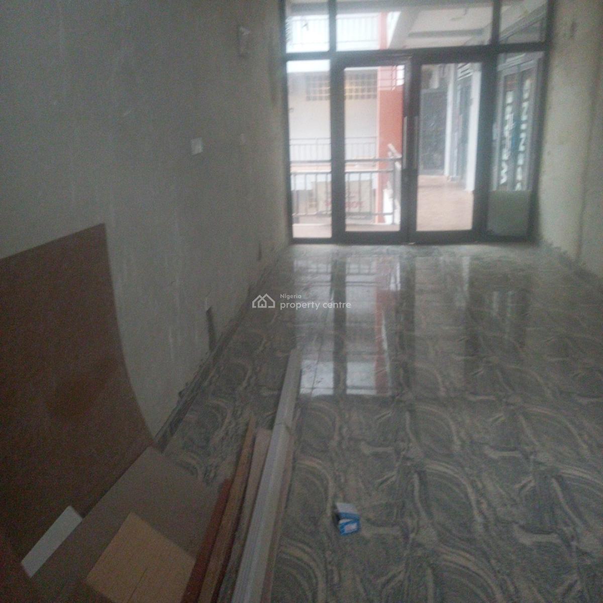 Sharp and Accessible Shop, Orchid Road, Lekki, Lagos, Shop for Rent
