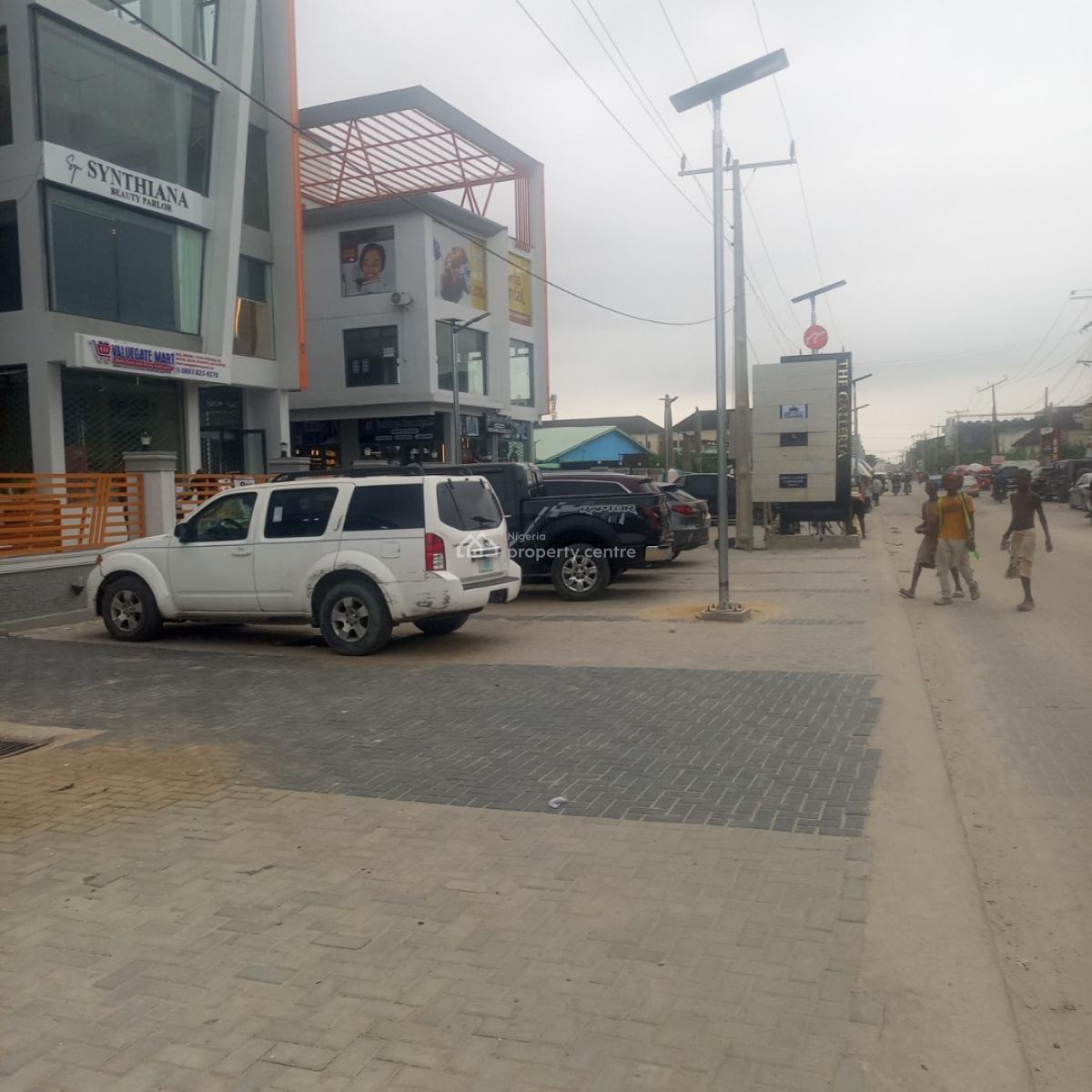 Sharp and Accessible Shop, Orchid Road, Lekki, Lagos, Shop for Rent