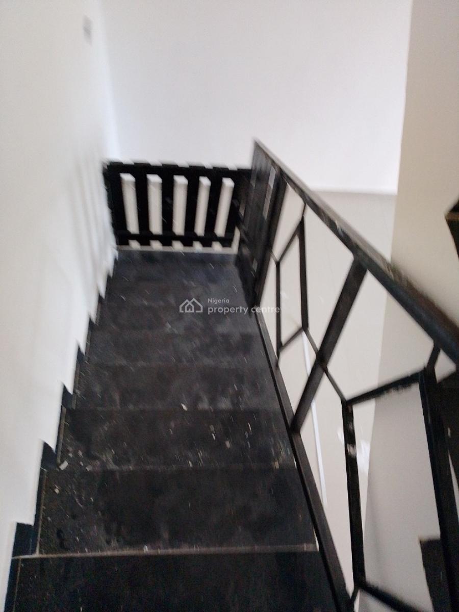 Standard Newly Renovated 4 Bedroom Terrace with a Room Bq, Lekki Right, Lekki Phase 1, Lekki, Lagos, House for Rent