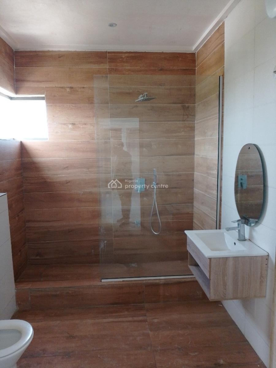 Standard Newly Renovated 4 Bedroom Terrace with a Room Bq, Lekki Right, Lekki Phase 1, Lekki, Lagos, House for Rent