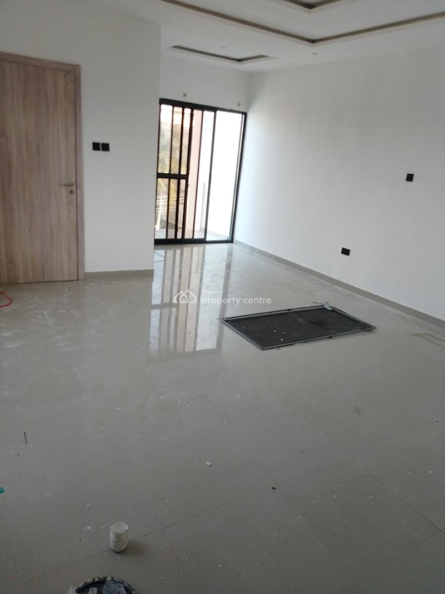 Standard Newly Renovated 4 Bedroom Terrace with a Room Bq, Lekki Right, Lekki Phase 1, Lekki, Lagos, House for Rent