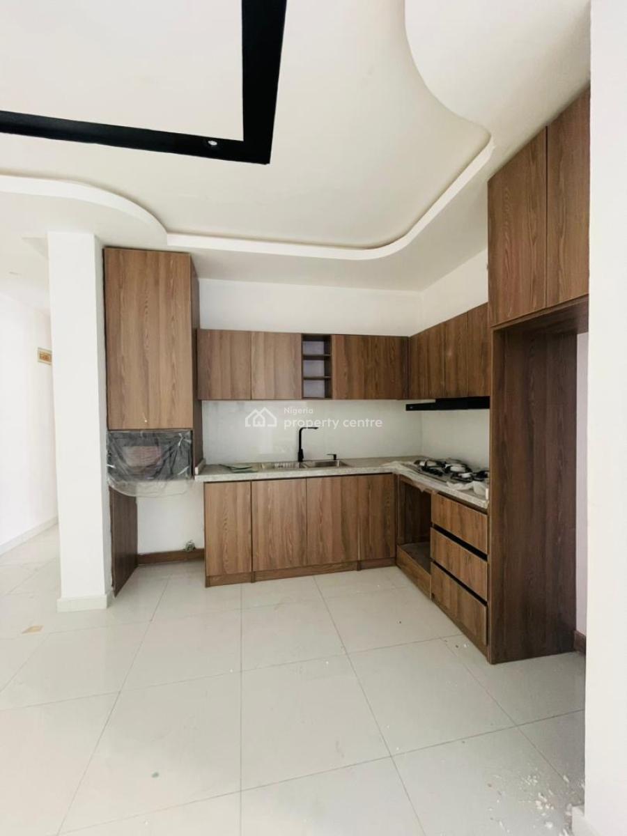 Well Spacious 2 Bedroom Apartment with Pool, Gym House and Elevator, Ikate, Lekki, Lagos, Block of Flats for Sale