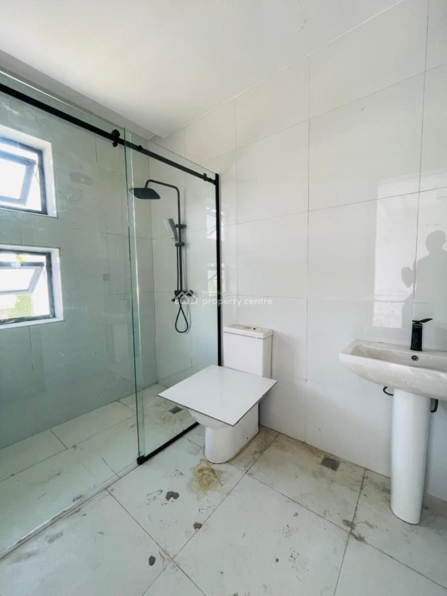 Well Spacious 2 Bedroom Apartment with Pool, Gym House and Elevator, Ikate, Lekki, Lagos, Block of Flats for Sale