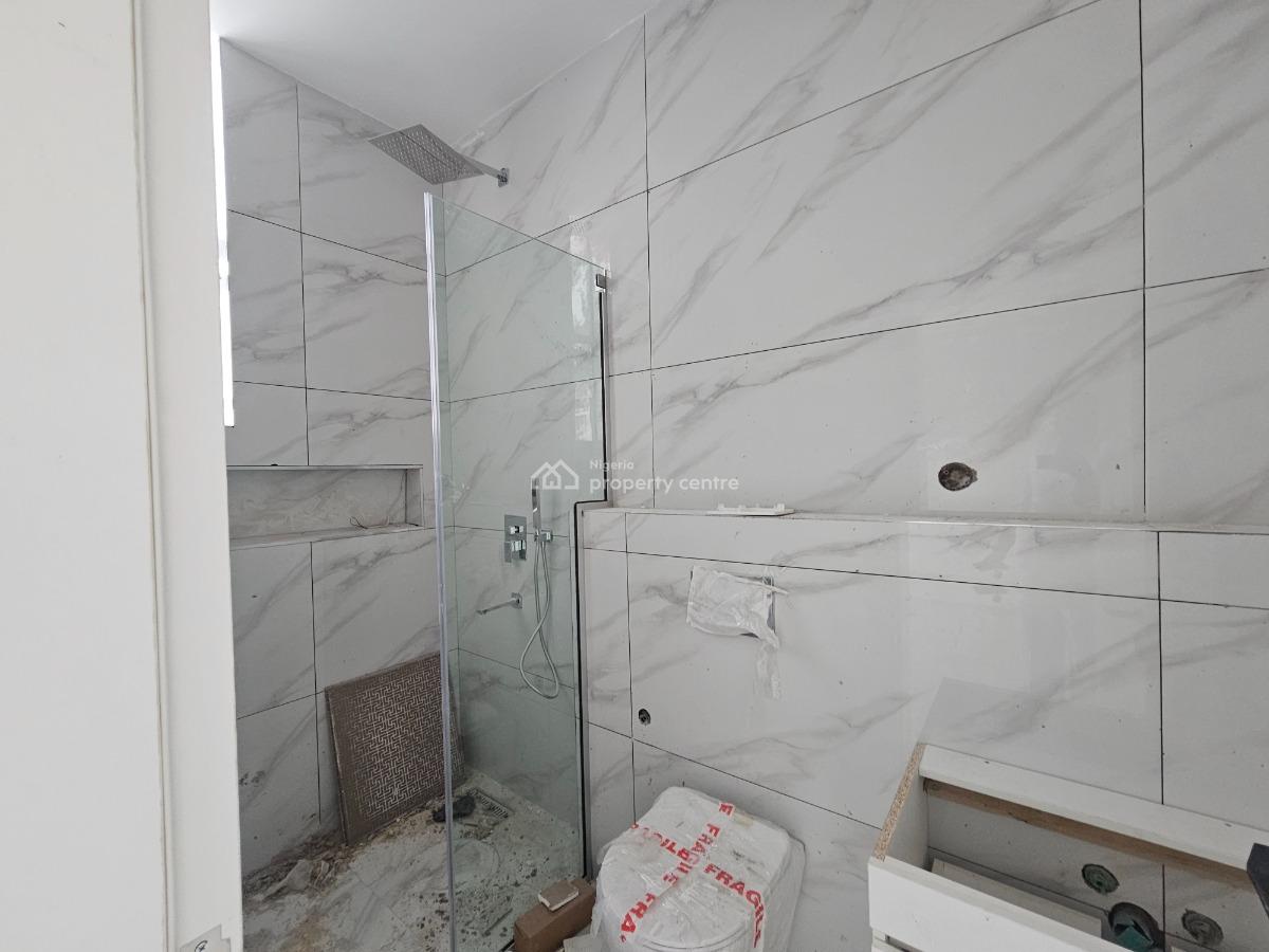 Luxury 2bedroom Flat, Lekki Phase 1, Lekki, Lagos, Block of Flats for Sale