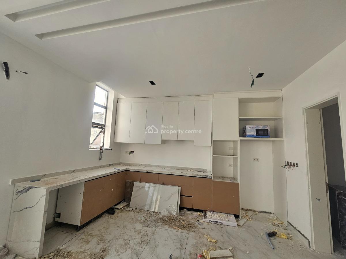 Luxury 2bedroom Flat, Lekki Phase 1, Lekki, Lagos, Block of Flats for Sale