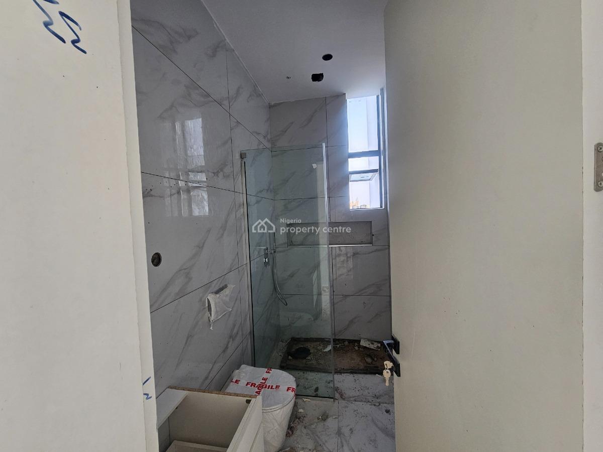 Luxury 2bedroom Flat, Lekki Phase 1, Lekki, Lagos, Block of Flats for Sale