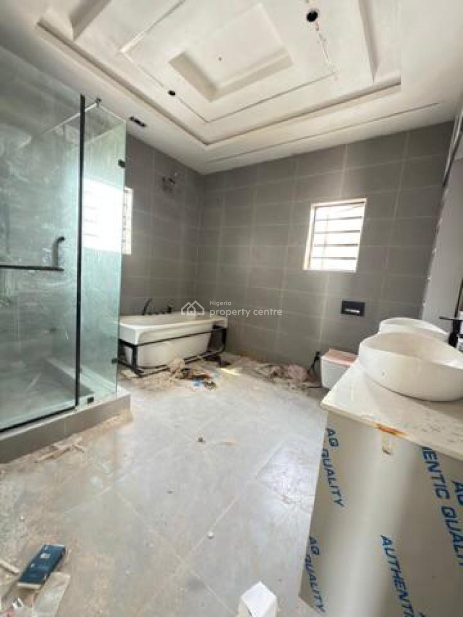 This 4 Bedroom  Duplex Located at Surulere, Lagos  Price: 450m, Surulere, Lagos, Detached Duplex for Sale