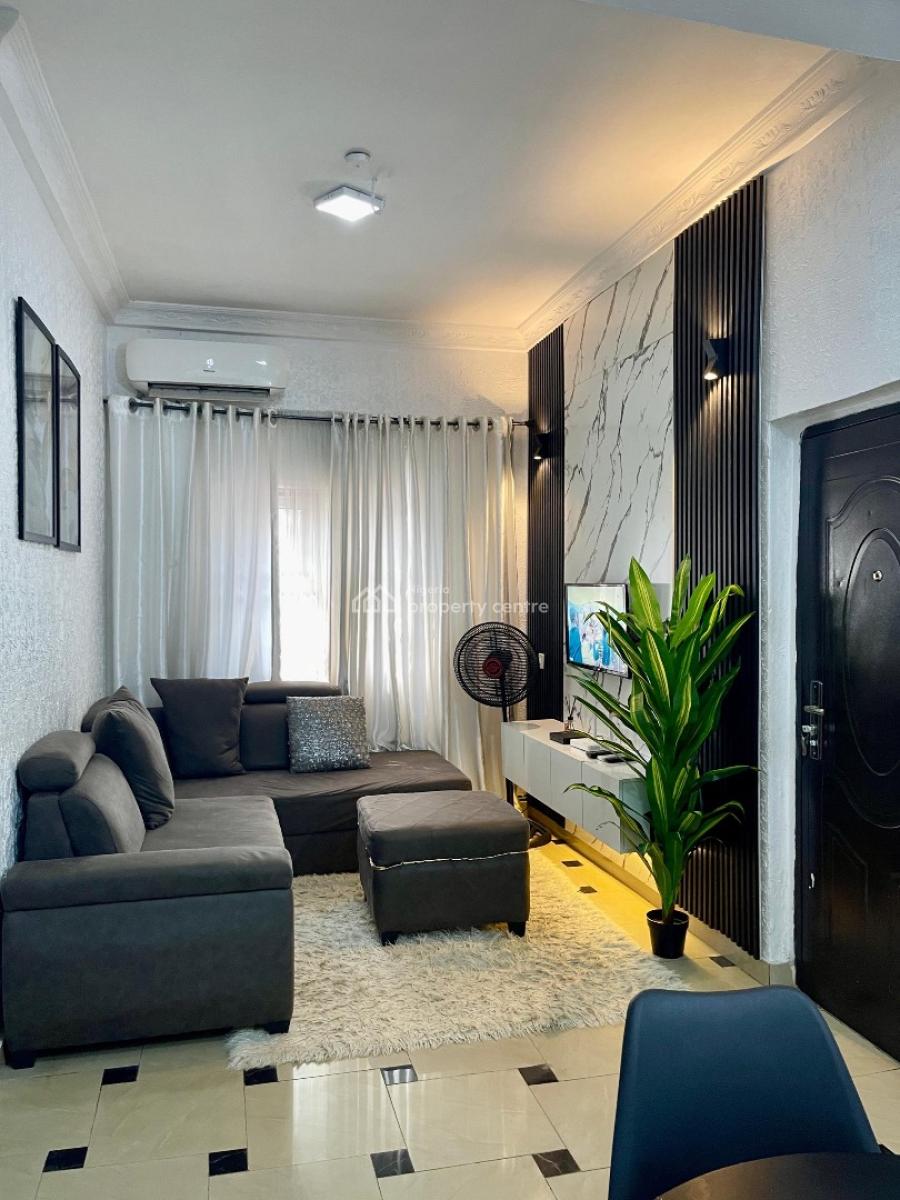5 Mins to Int Airport 2 Bed Room, Lawrence Daniel, Isolo, Lagos, Flat / Apartment Short Let