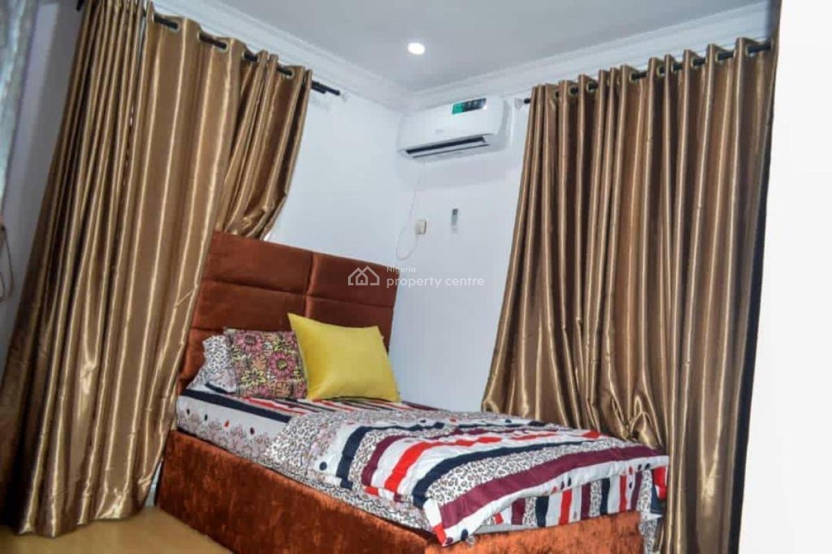 Ikeja Gra. 4 Bedroom., Ikeja Gra, Ikeja Gra, Ikeja, Lagos, Flat / Apartment Short Let