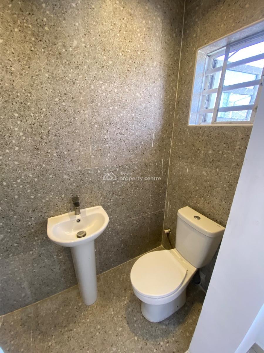 2bedroom Apartment, Off Admiralty Way, Lekki Phase 1, Lekki, Lagos, Flat / Apartment for Rent