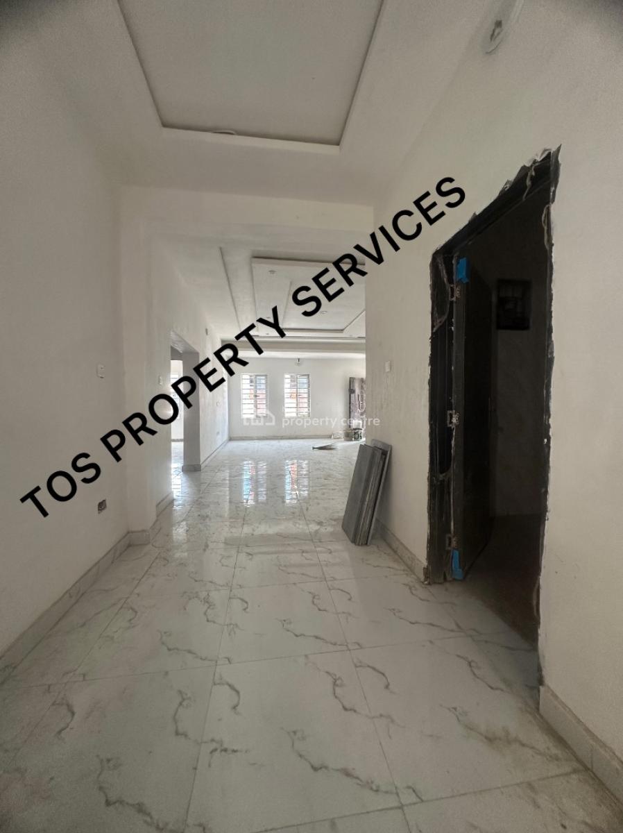 New & Massively Spacious 2 Bedroom Flat, Off Herbert Macaulay Way, Yaba, Lagos, Flat / Apartment for Rent