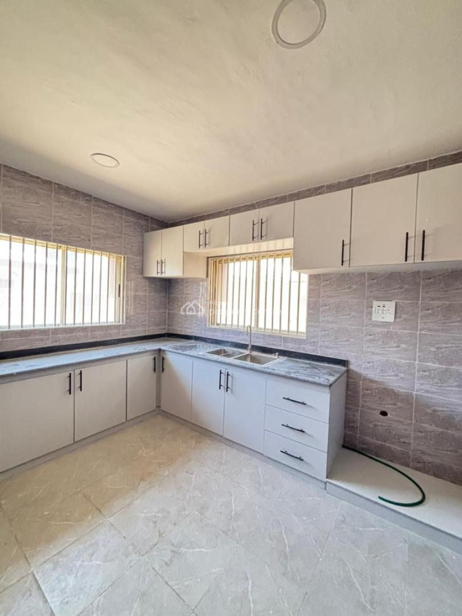 4 Bedroom Semi-detached Duplex with Bq, Osapa, Lekki, Lagos, Semi-detached Duplex for Rent