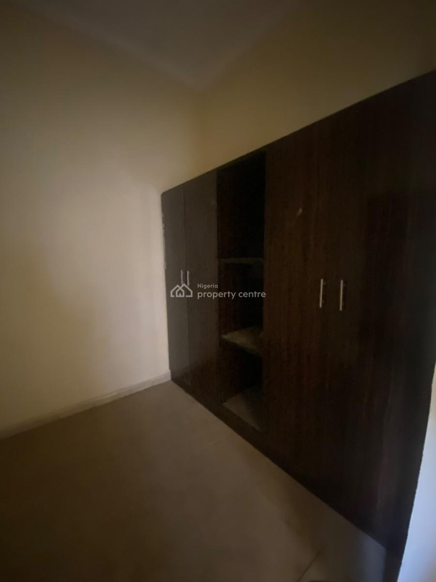 Massive 3 Bedroom Flat in a Serene and Secured Compound, Jabi, Abuja, Flat / Apartment for Rent