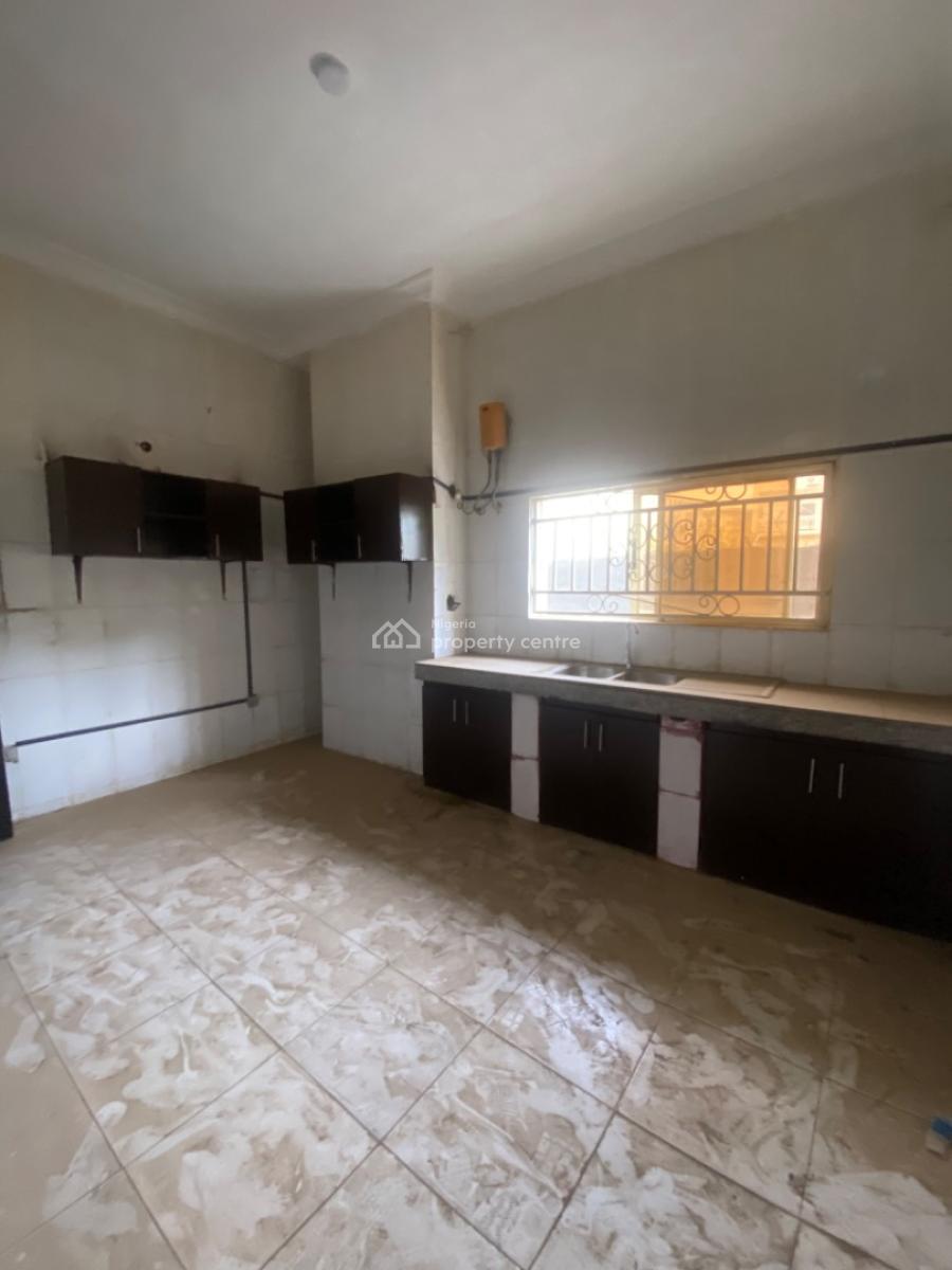 Massive 3 Bedroom Flat in a Serene and Secured Compound, Jabi, Abuja, Flat / Apartment for Rent