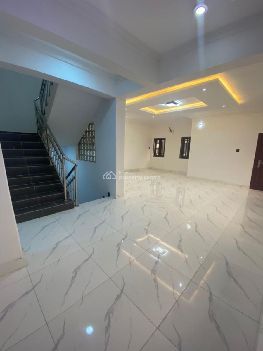 Beautiful 5 Bedrooms Semi Detached Duplex with Bq, Chevron Lekki -gated Estate, Lekki Phase 2, Lekki, Lagos, Semi-detached Duplex for Rent