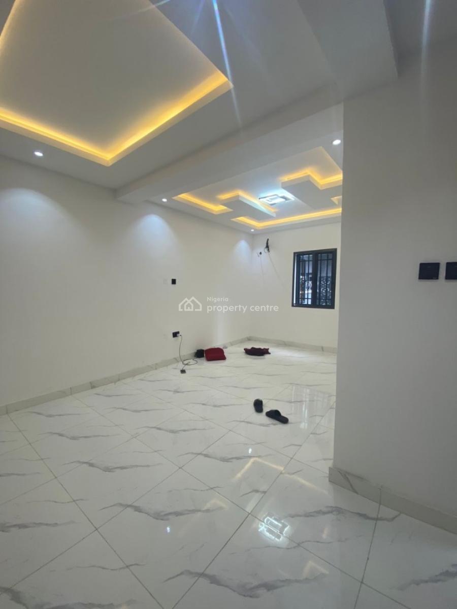 Beautiful 5 Bedrooms Semi Detached Duplex with Bq, Chevron Lekki -gated Estate, Lekki Phase 2, Lekki, Lagos, Semi-detached Duplex for Rent