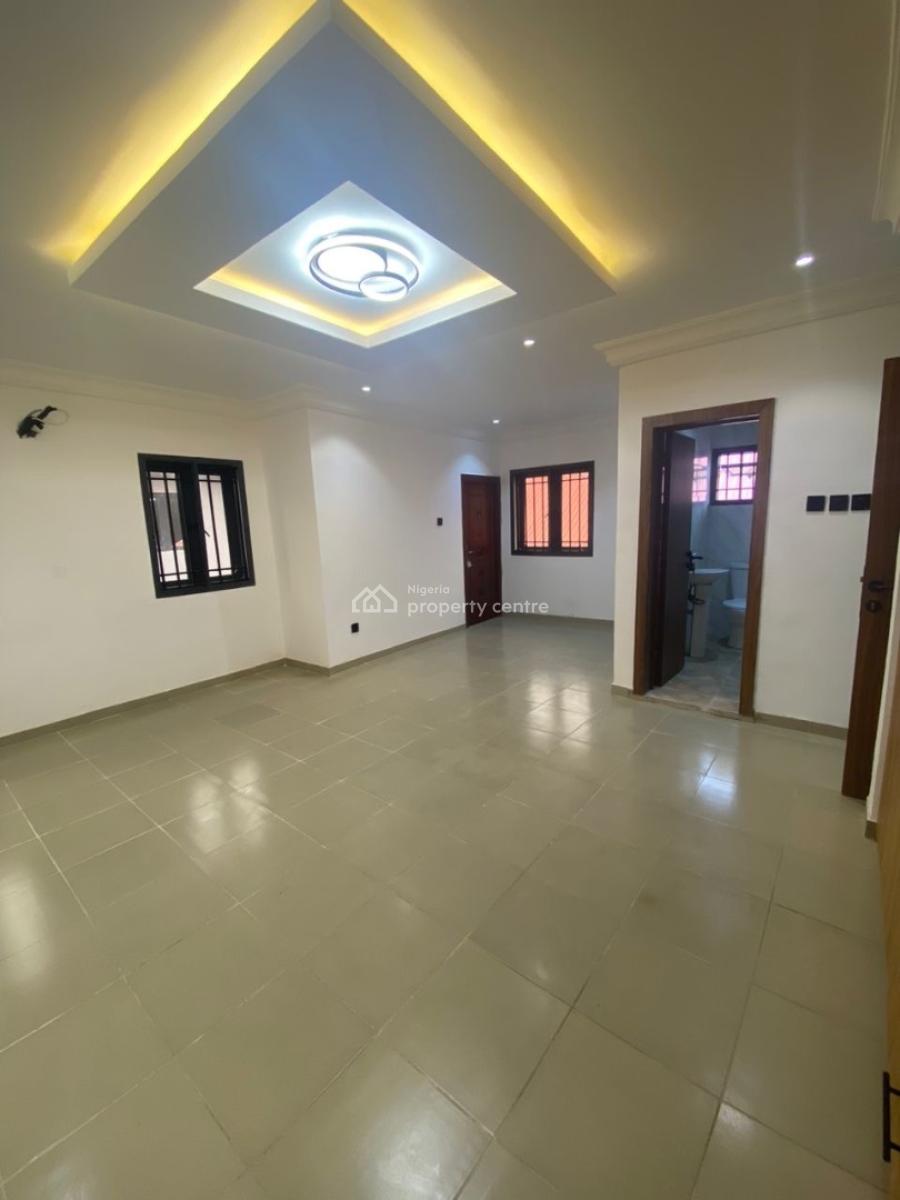 Beautiful 5 Bedrooms Semi Detached Duplex with Bq, Chevron Lekki -gated Estate, Lekki Phase 2, Lekki, Lagos, Semi-detached Duplex for Rent