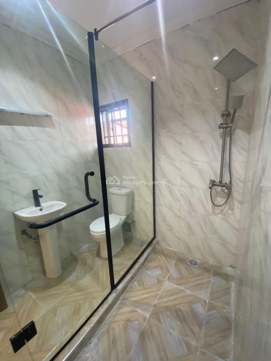 Beautiful 5 Bedrooms Semi Detached Duplex with Bq, Chevron Lekki -gated Estate, Lekki Phase 2, Lekki, Lagos, Semi-detached Duplex for Rent