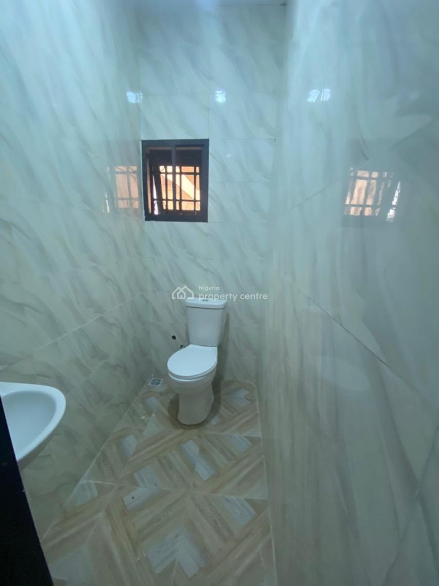 Beautiful 5 Bedrooms Semi Detached Duplex with Bq, Chevron Lekki -gated Estate, Lekki Phase 2, Lekki, Lagos, Semi-detached Duplex for Rent