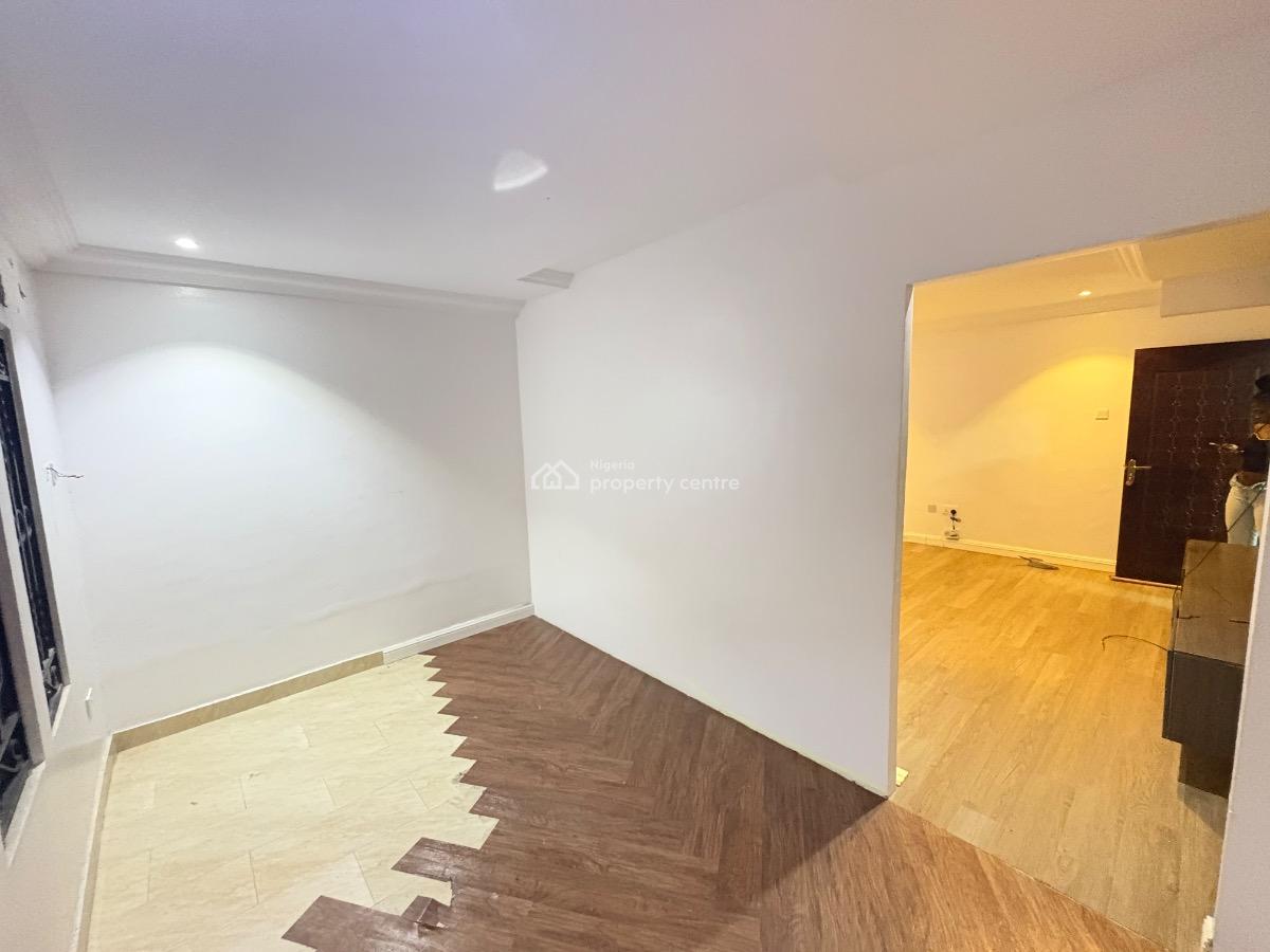 1bedroom/mini Flat, Admiralty Way, Lekki Phase 1, Lekki, Lagos, Mini Flat (room and Parlour) for Rent