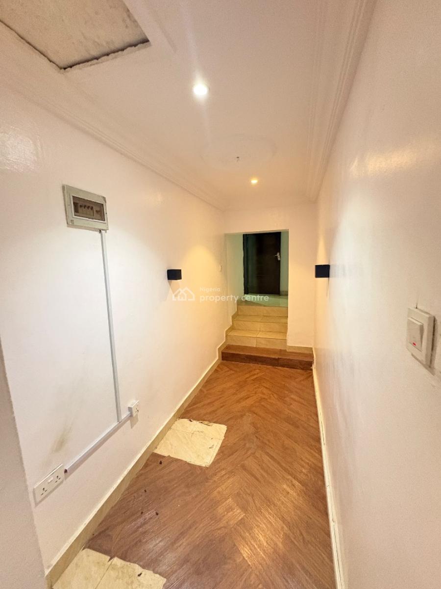 1bedroom/mini Flat, Admiralty Way, Lekki Phase 1, Lekki, Lagos, Mini Flat (room and Parlour) for Rent