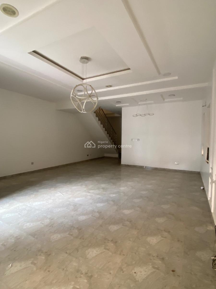 Luxury 4 Bedroom Terraced Duplex with Pool& Gym, Chevron , Comes 24hrs Power Supply, Lekki, Lagos, Terraced Duplex for Rent