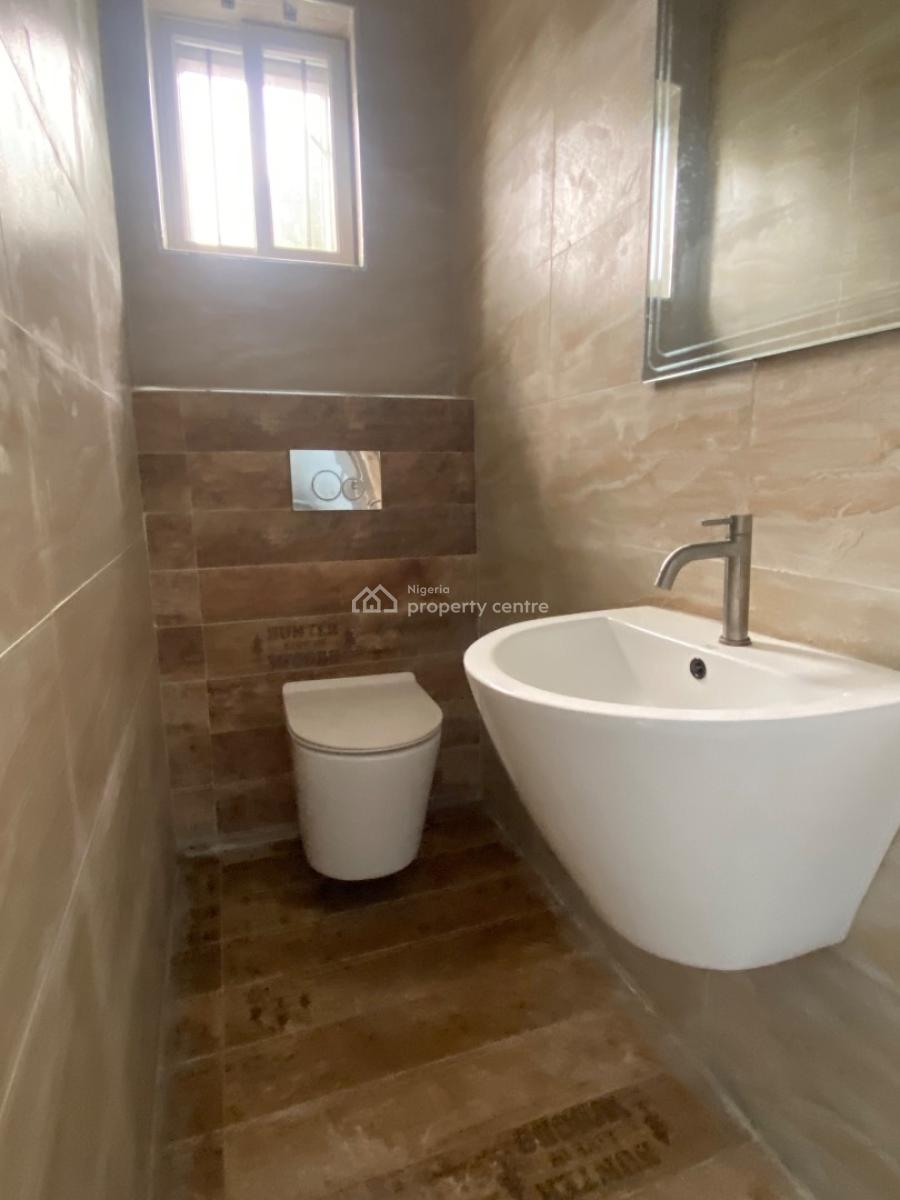 Luxury 4 Bedroom Terraced Duplex with Pool& Gym, Chevron , Comes 24hrs Power Supply, Lekki, Lagos, Terraced Duplex for Rent