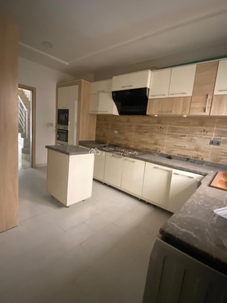 Luxury 4 Bedroom Terraced Duplex with Pool& Gym, Chevron , Comes 24hrs Power Supply, Lekki, Lagos, Terraced Duplex for Rent