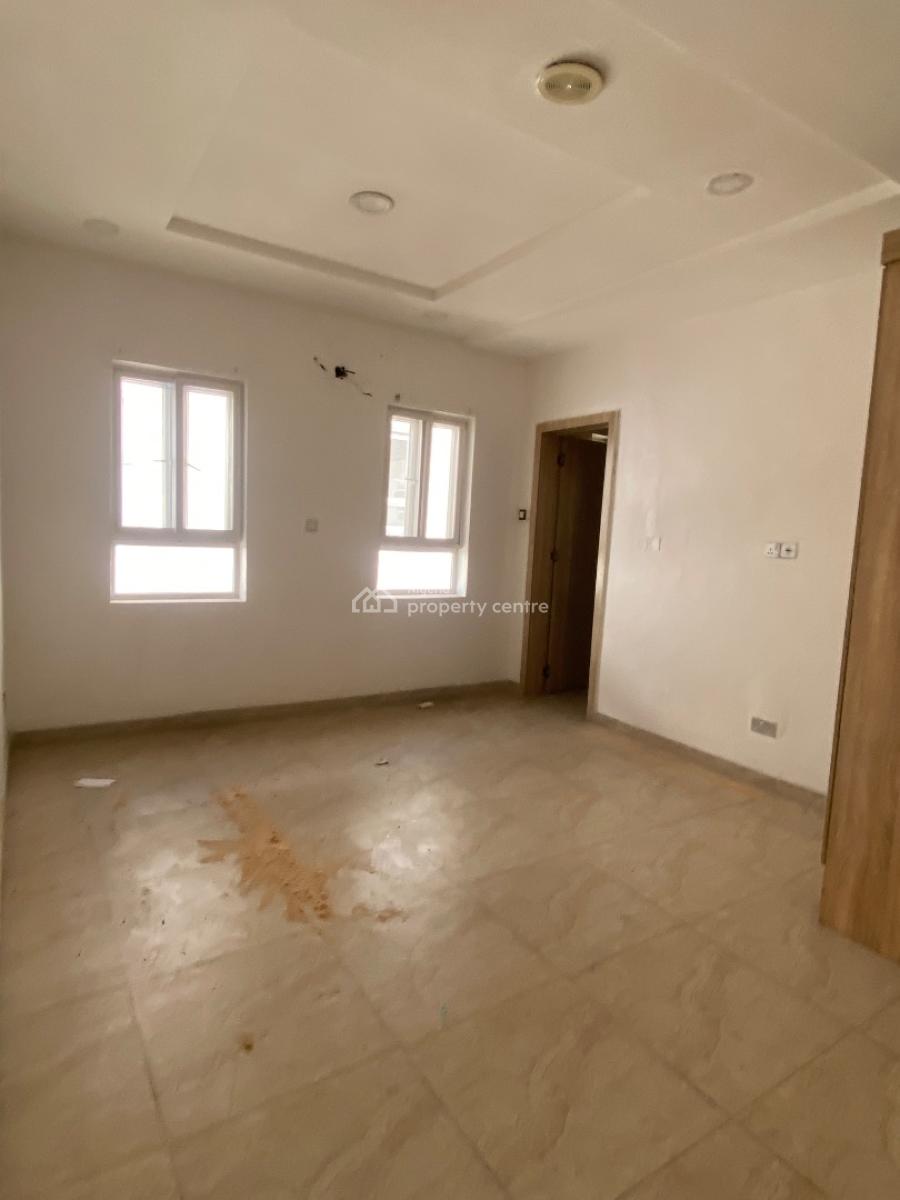 Luxury 4 Bedroom Terraced Duplex with Pool& Gym, Chevron , Comes 24hrs Power Supply, Lekki, Lagos, Terraced Duplex for Rent