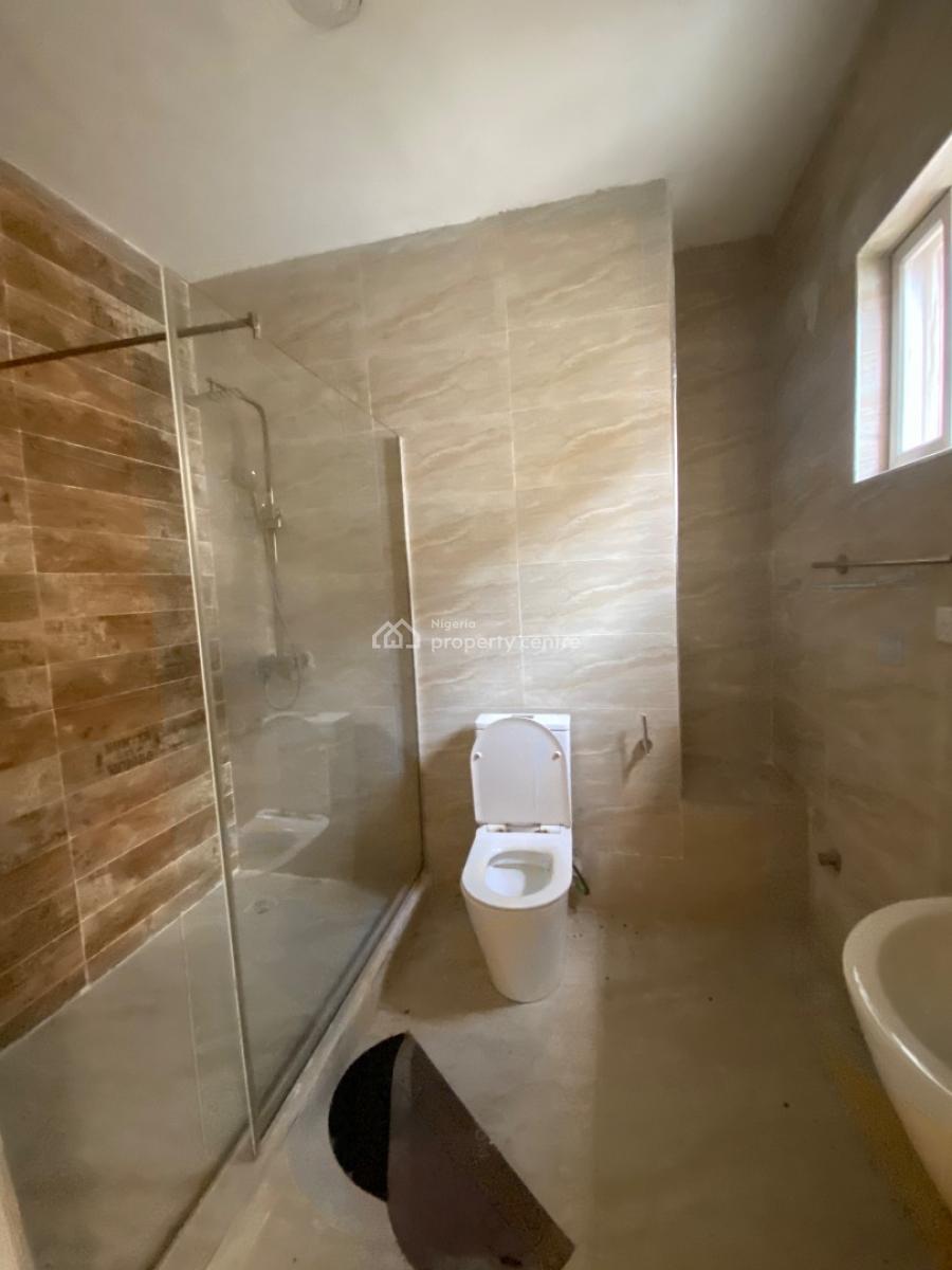 Luxury 4 Bedroom Terraced Duplex with Pool& Gym, Chevron , Comes 24hrs Power Supply, Lekki, Lagos, Terraced Duplex for Rent