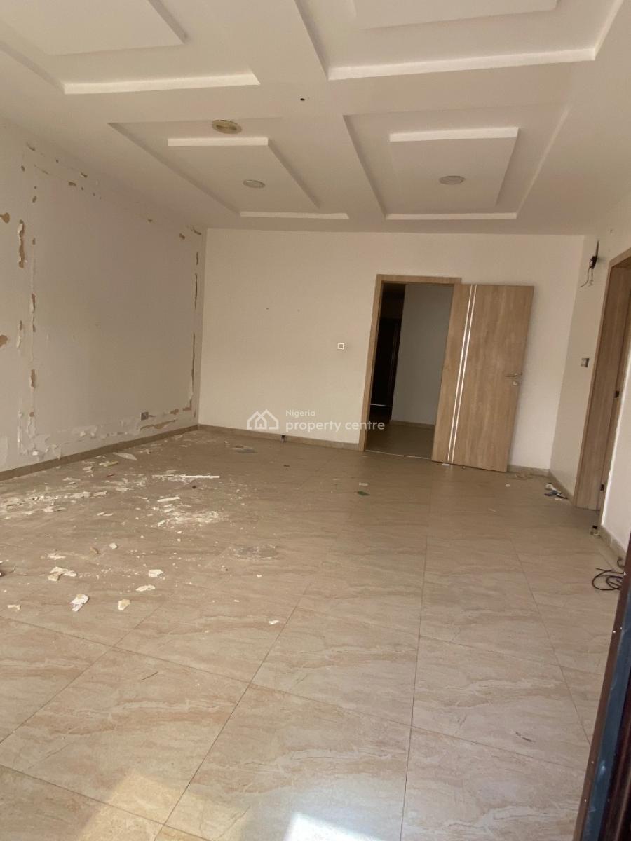 Luxury 4 Bedroom Terraced Duplex with Pool& Gym, Chevron , Comes 24hrs Power Supply, Lekki, Lagos, Terraced Duplex for Rent