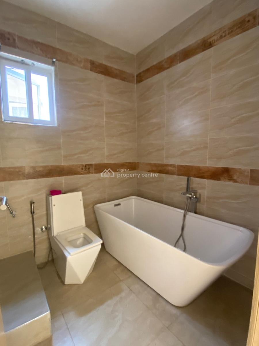 Luxury 4 Bedroom Terraced Duplex with Pool& Gym, Chevron , Comes 24hrs Power Supply, Lekki, Lagos, Terraced Duplex for Rent