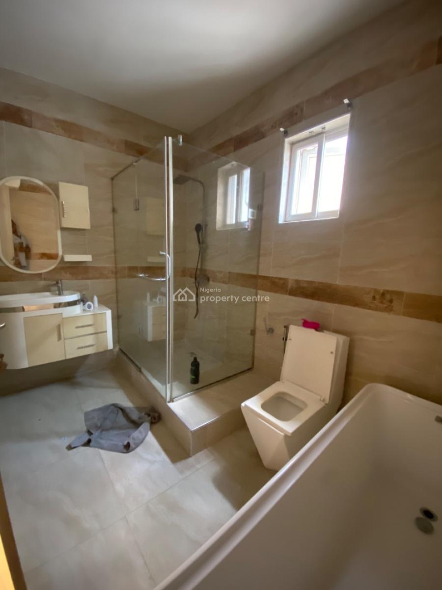 Luxury 4 Bedroom Terraced Duplex with Pool& Gym, Chevron , Comes 24hrs Power Supply, Lekki, Lagos, Terraced Duplex for Rent