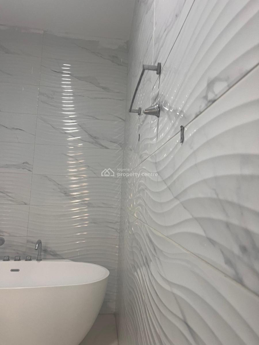 a Well Maintained 4 Bedrooms Semi Detached Duplex with Bq, Chevron Lekki -gated Estate, Lekki Phase 2, Lekki, Lagos, Semi-detached Duplex for Rent