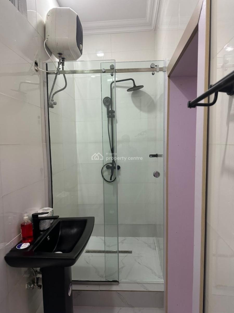 Furnished 1bedroom Flat in Lekki Phase 2, Dr Adewale Oshin Street, Lekki Phase 1, Lekki, Lagos, Mini Flat (room and Parlour) for Rent