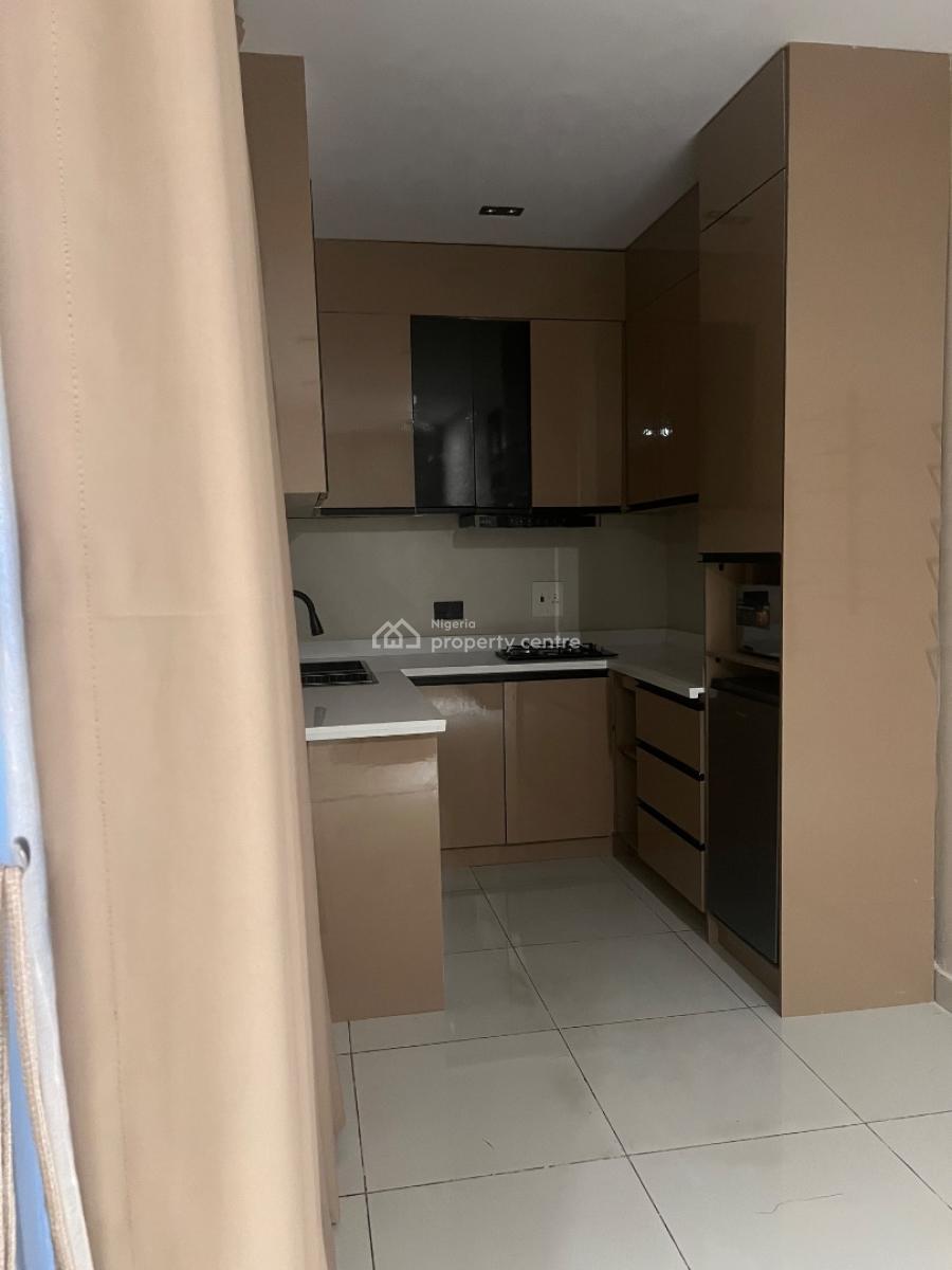 One Bedroom in a Serene Secured Well Furnished Apartment Surulere Lago, Massive Furnished Ready to Move in Apartment, Suruelre Lagos, Surulere, Lagos, Mini Flat (room and Parlour) for Sale