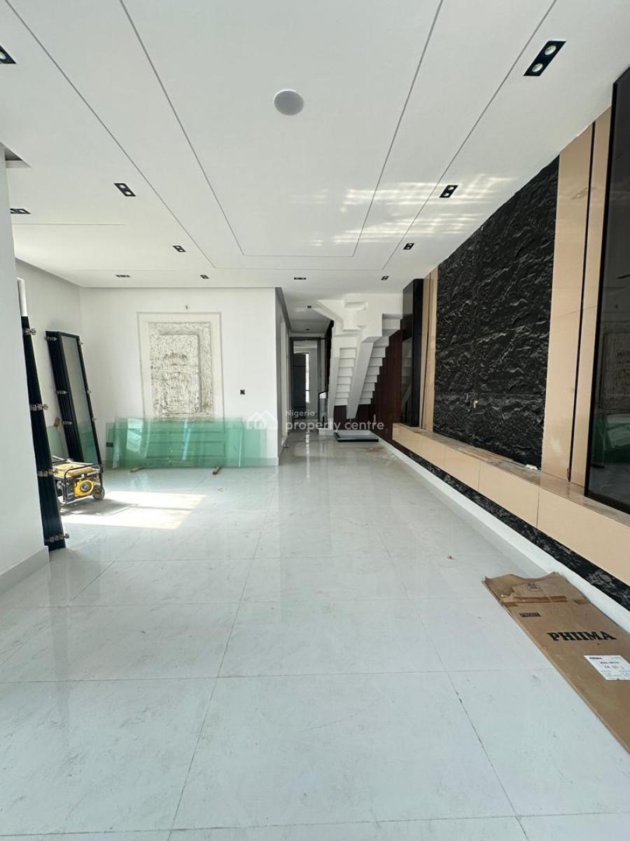 Exquisite Luxury Spacious 5 Bedroom Semi-detached Duplex with Bq, Chev, Massive Spacious 5 Bedroom with Family Lounge , Chevron Lekki, Lekki, Lagos, Semi-detached Duplex for Sale