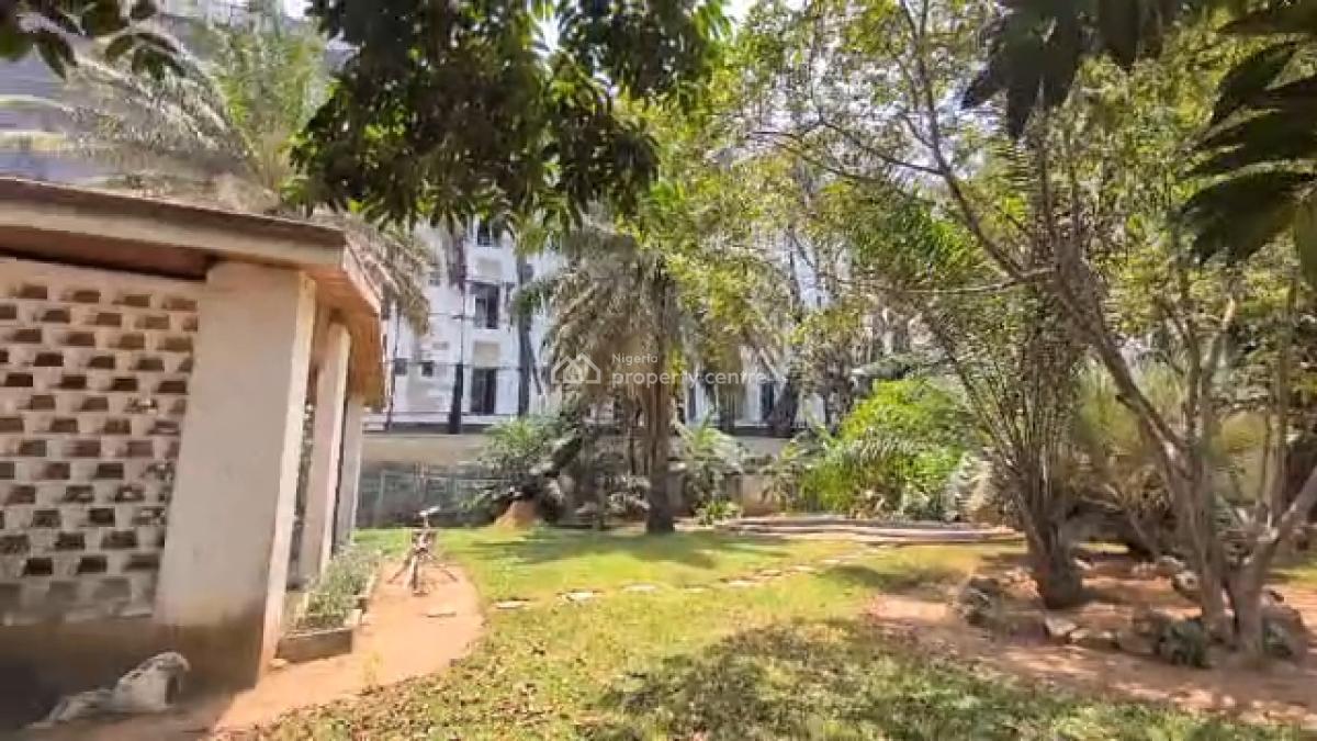 4 Bedrooms Bungalow with 2 Rooms Bq on 1800sqm @ Ikeja Gra. Office Or, Ikeja Gra Lagos, Ikeja, Lagos, House for Rent