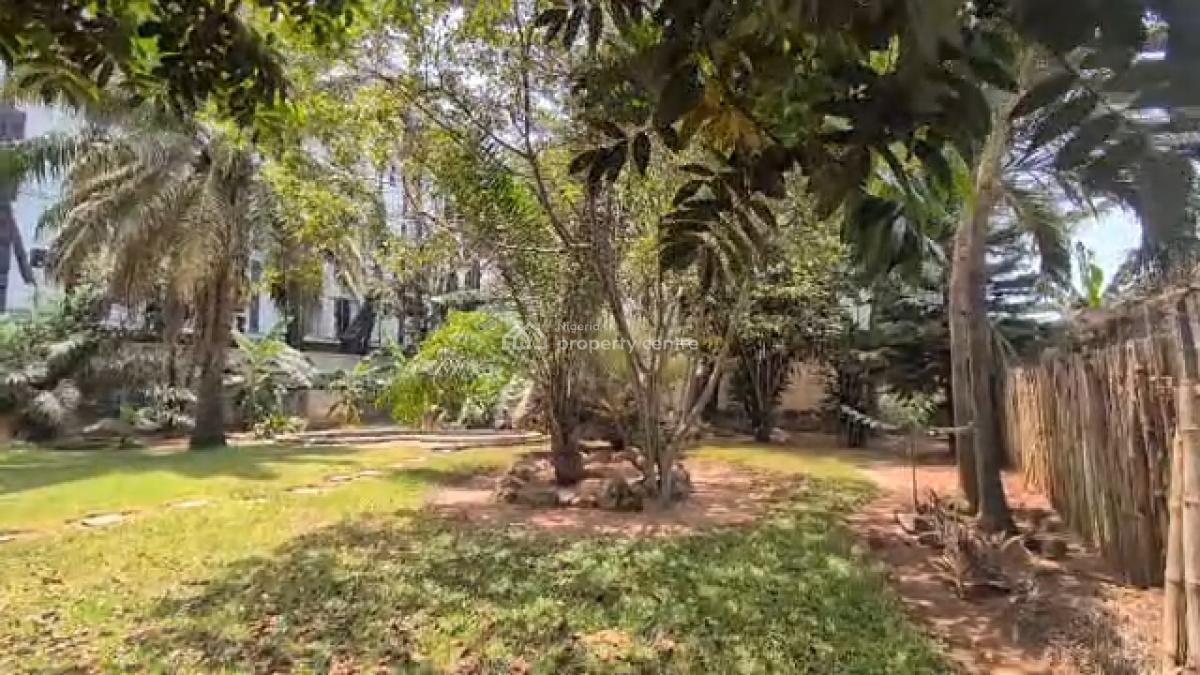 4 Bedrooms Bungalow with 2 Rooms Bq on 1800sqm @ Ikeja Gra. Office Or, Ikeja Gra Lagos, Ikeja, Lagos, House for Rent