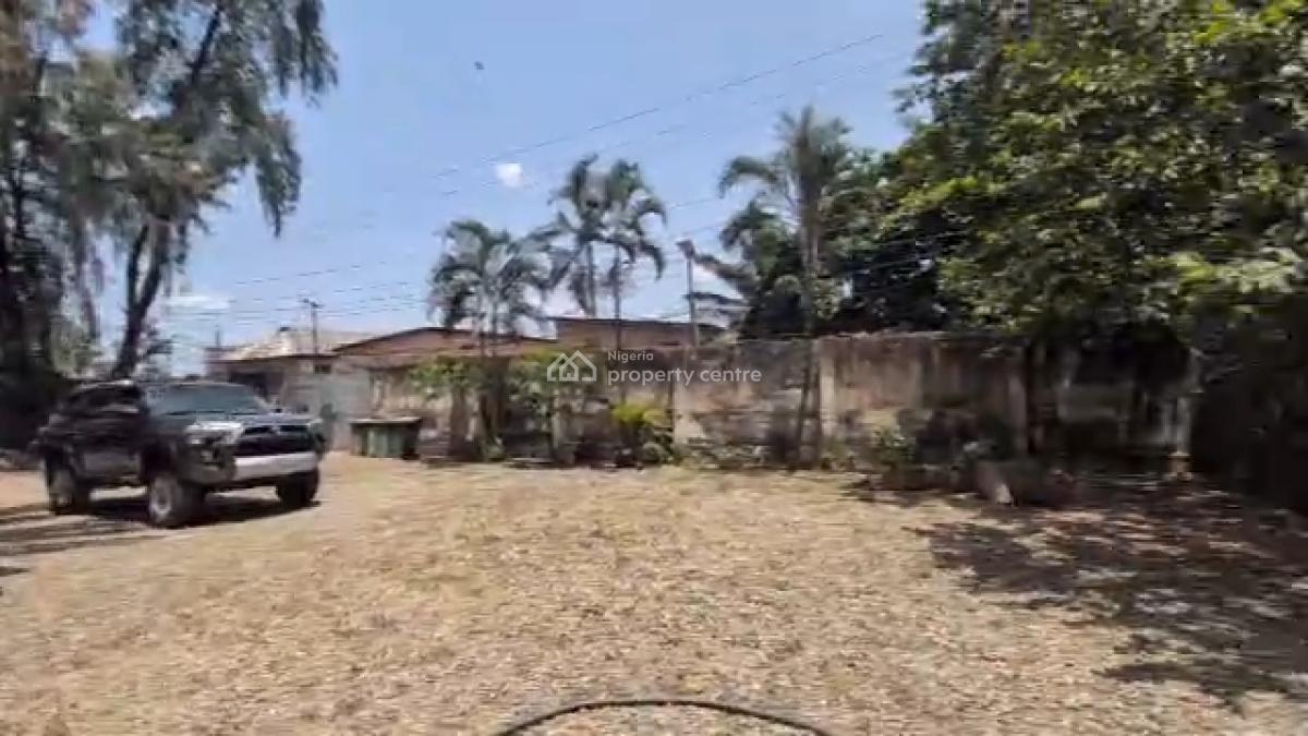 4 Bedrooms Bungalow with 2 Rooms Bq on 1800sqm @ Ikeja Gra. Office Or, Ikeja Gra Lagos, Ikeja, Lagos, House for Rent