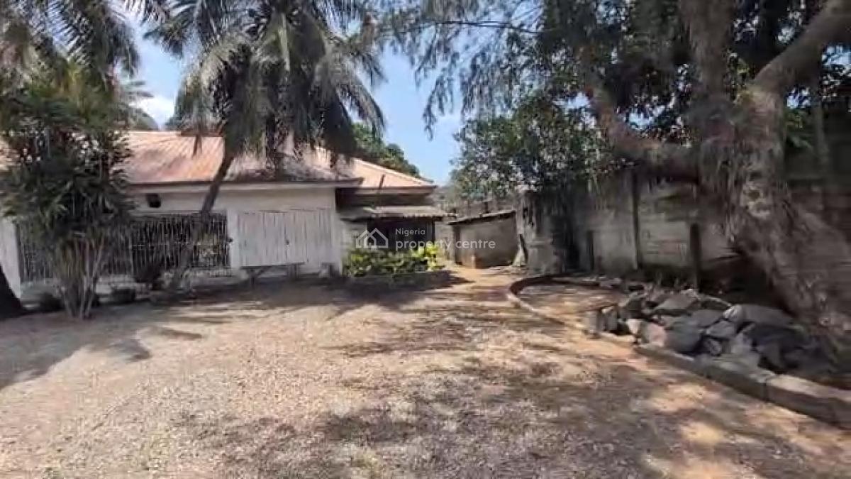 4 Bedrooms Bungalow with 2 Rooms Bq on 1800sqm @ Ikeja Gra. Office Or, Ikeja Gra Lagos, Ikeja, Lagos, House for Rent