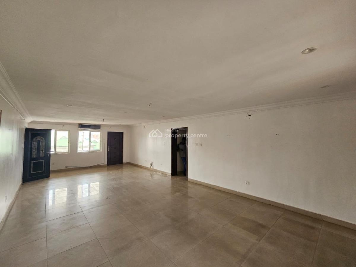 Well Maintained 3 Bedroom Fully Serviced Apartment with Bq, Old Ikoyi, Ikoyi, Lagos, Block of Flats for Sale