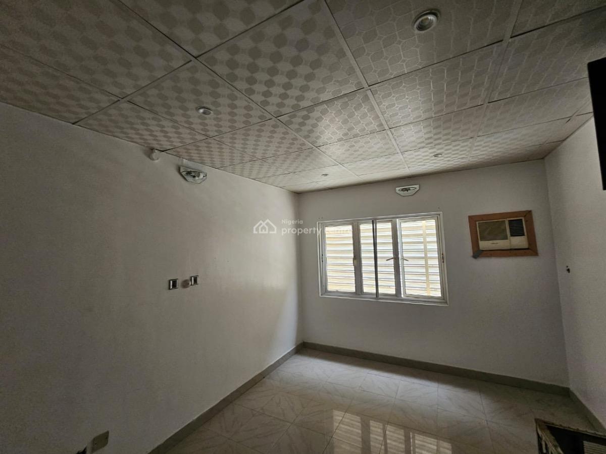 Well Maintained 3 Bedroom Fully Serviced Apartment with Bq, Old Ikoyi, Ikoyi, Lagos, Block of Flats for Sale